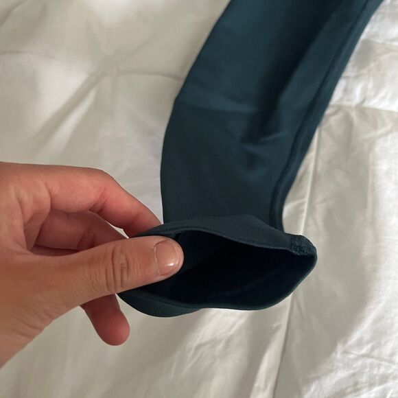 Amplify Legging - Midnight Quantity: 1 XS - Picture 8 of 12